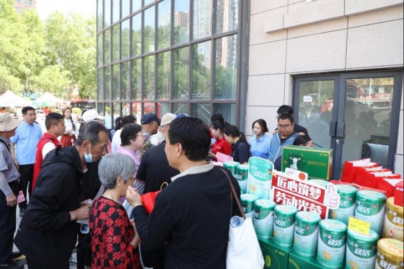 【配圖版洛陽站】洛陽禮潮|伊利X同仁堂攜手大張實(shí)業(yè)完成一場千年的健康接力(1)(2)1365